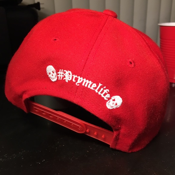 Red Los Angeles Skull And Bone SnapBack - Picture 3 of 4